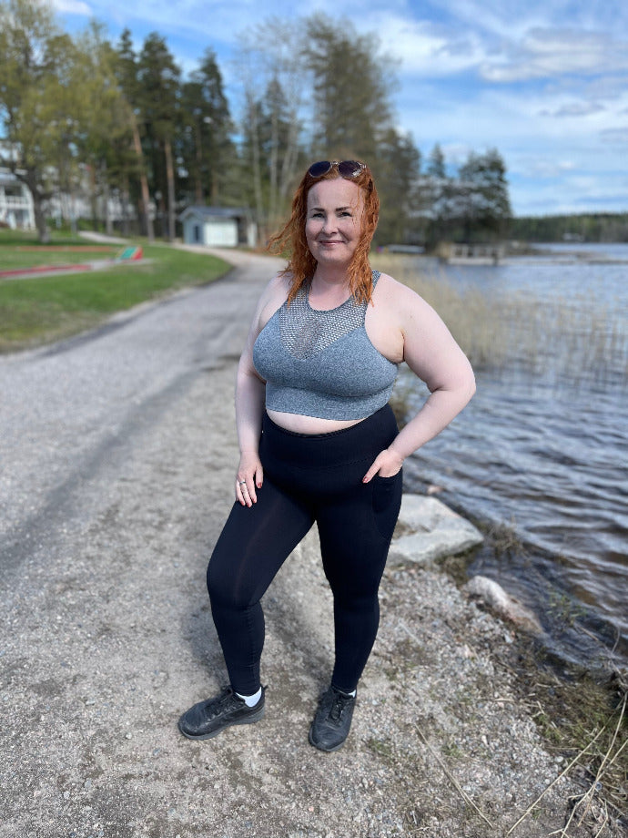 BomBom taskulliset treenitrikoot Blackie pocket leggingsit bombom.fi